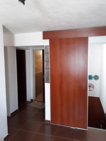 VENDO CASA EN BARRIO CON SEGURIDAD EN VILLA ESQUIU. EXCELENTE OPORTUNIDAD!!!