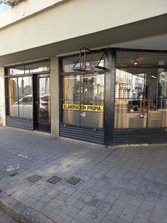 VENDO LOCAL COMERCIAL EN EL CENTRO DE CORDOBA 