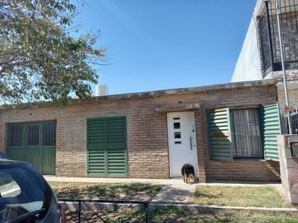 CASA A TERMINAR EN BARRIO CERRADO, VILLA ESQUIU 