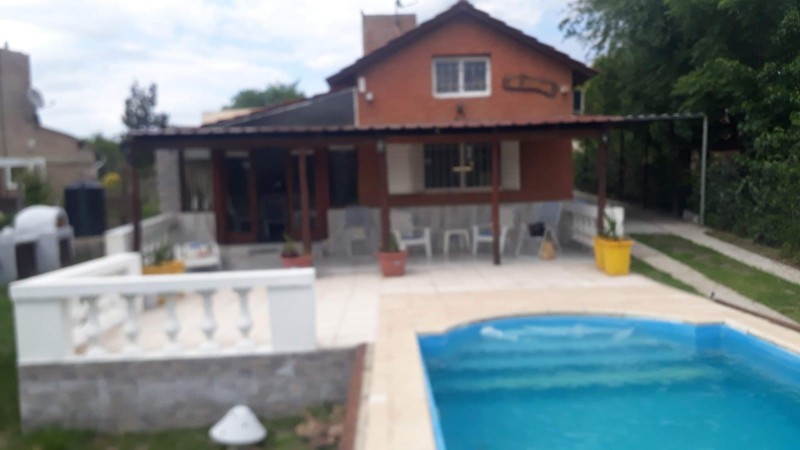 HERMOSA CASA A LA VENTA CON VISTA A LAS SIERRAS EN SIQUIMAN!!!