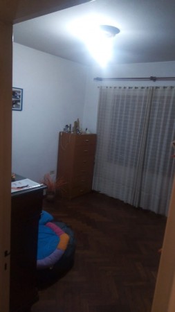 CASA EN VENTA 3 DORM. EXCELENTE UBICACIÓN EN B° POETA LUGONES