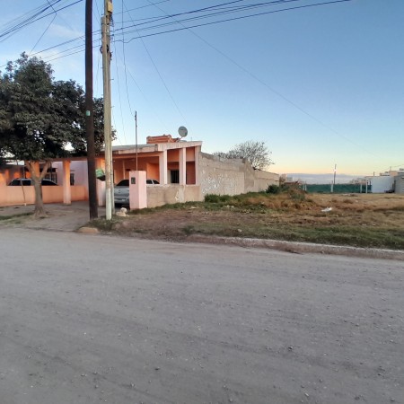 LOTE de 600m2 EN VENTA EN VILLA LOS LLANOS!!!!!!!