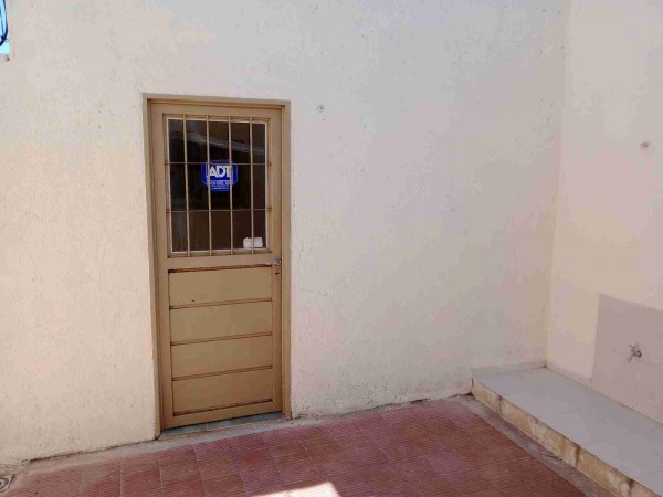 CASA EN VENTA 3 DORM. BARRIO JOSE HERNANDEZ