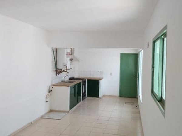 CASA EN VENTA BARRIO JOSE HERNANDEZ, 3 DORM.OPORTUNIDAD DE INVERSION!!!!