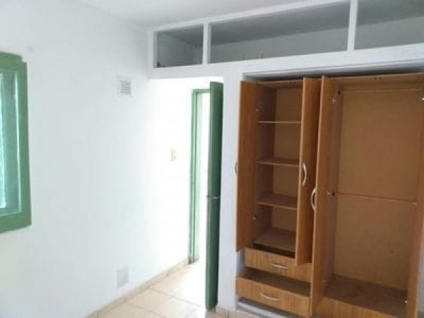 CASA EN VENTA BARRIO JOSE HERNANDEZ, 3 DORM.OPORTUNIDAD DE INVERSION!!!!