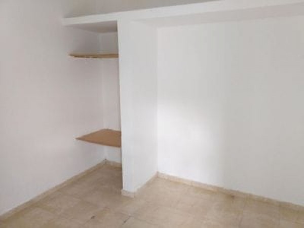 CASA EN VENTA BARRIO JOSE HERNANDEZ, 3 DORM.OPORTUNIDAD DE INVERSION!!!!