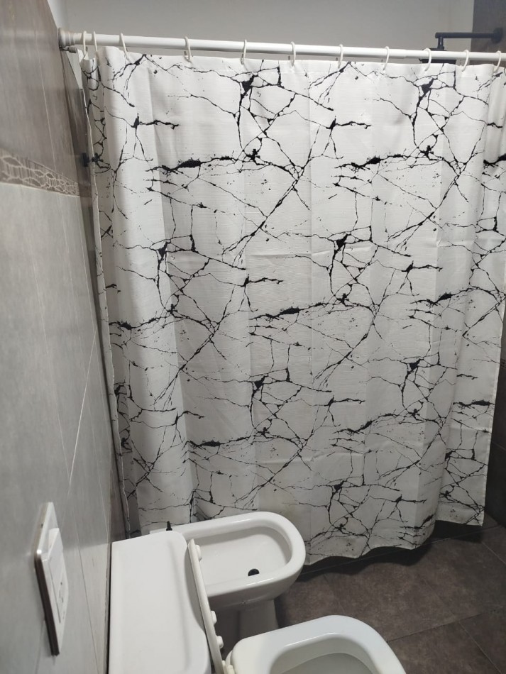 CASA EN VENTA 3DORM BARRIO CON SEGURIDAD VILLA ESQUIU!!!