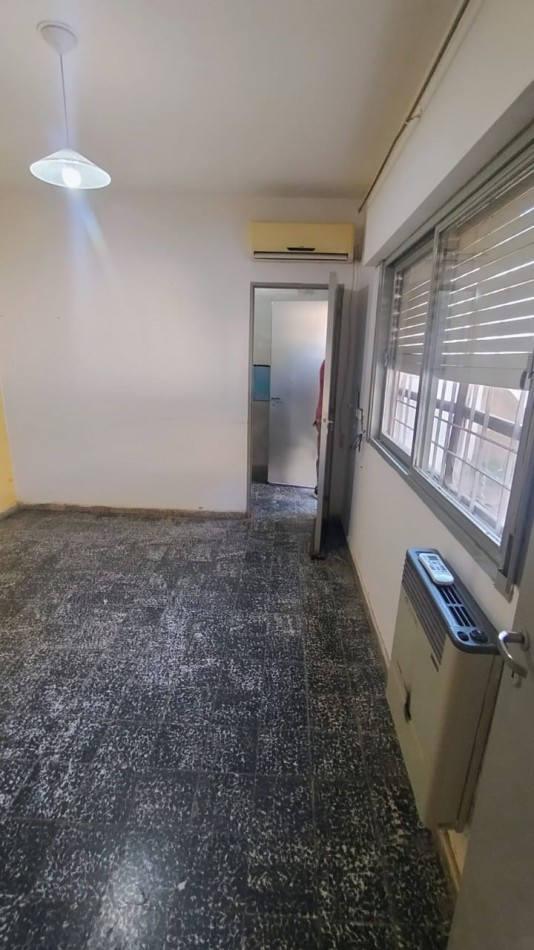 CASA + DPTO EN VENTA EN B° YOFRE NORTE, APTA CREDITO. EXCELENTE UBICACION Y OPORTUNIDAD!!!!!