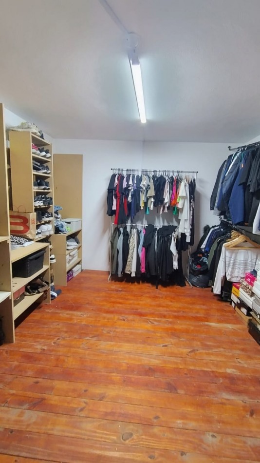 HERMOSA PROPIEDAD EN VENTA 2 DORM. EN BARRIO CON SEGURIDAD. VILLA ESQUIU!!!!