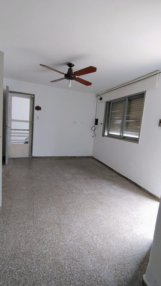 CASA + DPTO EN VENTA EN B° YOFRE NORTE, APTA CREDITO. EXCELENTE UBICACION Y OPORTUNIDAD!!!!!