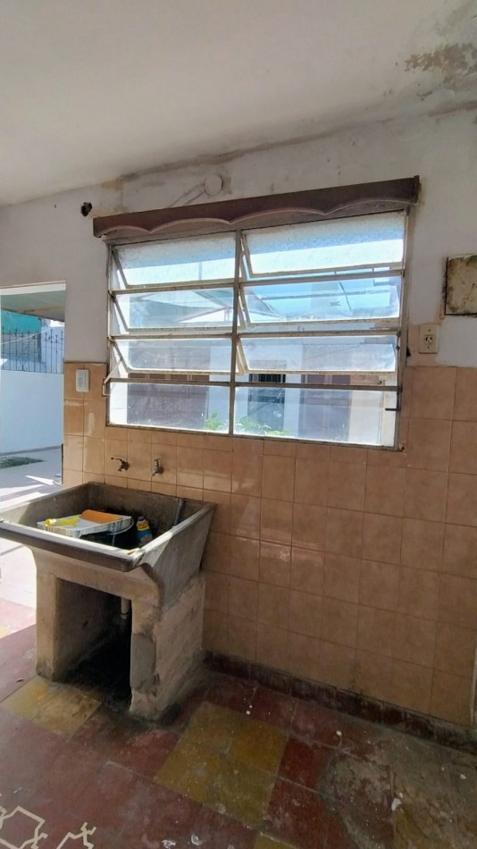 CASA EN ALQUILER 2 DORM. B° YOFRE NORTE