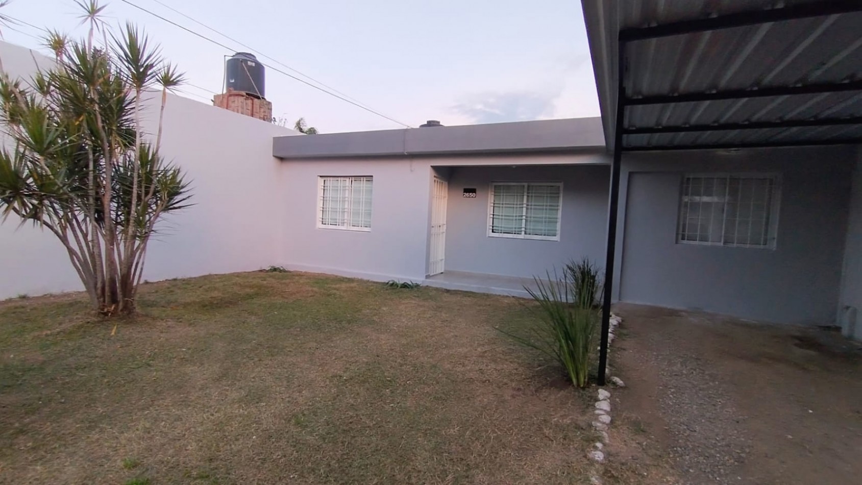 HERMOSA CASA EN ALQUILER 3 DORM. B° CENTRO AMERICA!!!