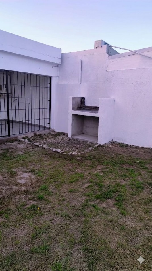 HERMOSA CASA EN ALQUILER 3 DORM. B° CENTRO AMERICA!!!