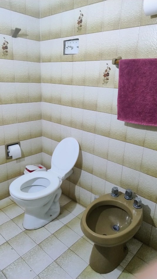 ALQUILO CASA 2 DORM. A METROS DE BULNES!!!