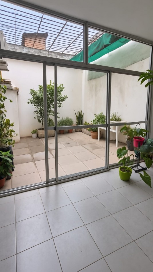 CASA + DPTO 4 DORM B° GRAL BUSTOS EXCELENTE OPORTUNIDAD!!!!