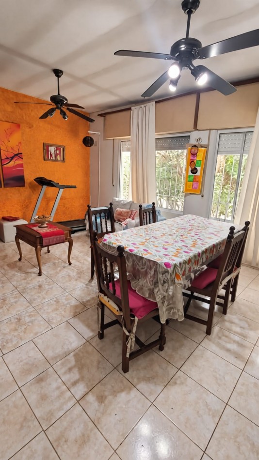 CASA + DPTO 4 DORM B° GRAL BUSTOS EXCELENTE OPORTUNIDAD!!!!
