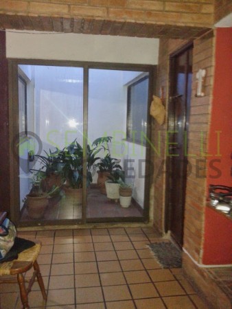 VENDO CASA DE 3 DORM , PILETA+ DPTO EN B° SAN LORENZO