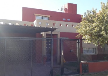 VENDO CASA EN BARRIO CON SEGURIDAD EN VILLA ESQUIU. EXCELENTE OPORTUNIDAD!!!