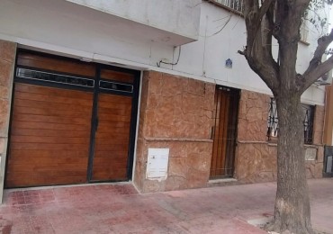 CASA + DPTO 4 DORM B° GRAL BUSTOS EXCELENTE OPORTUNIDAD!!!!